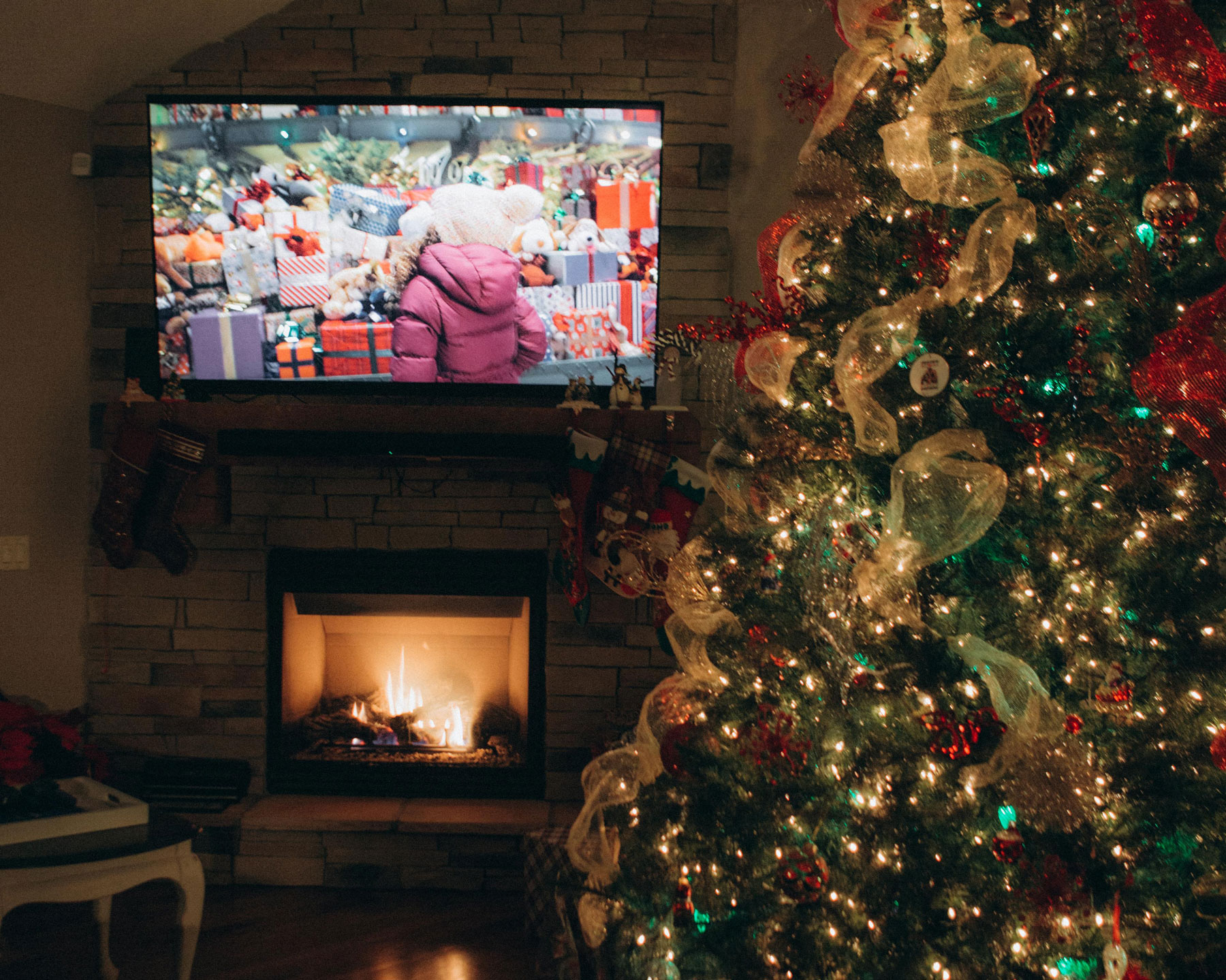 Favorite Holiday Movies – Ours & Yours!