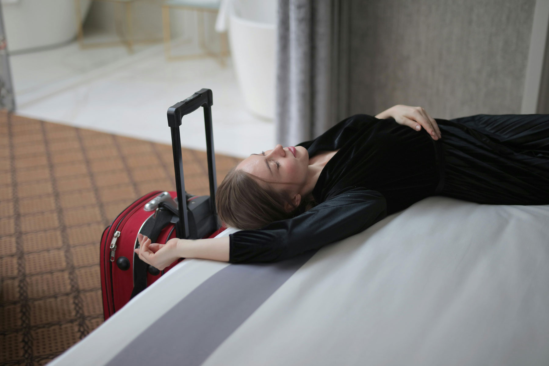 How to Avoid Jet Lag with 9 Easy Tips