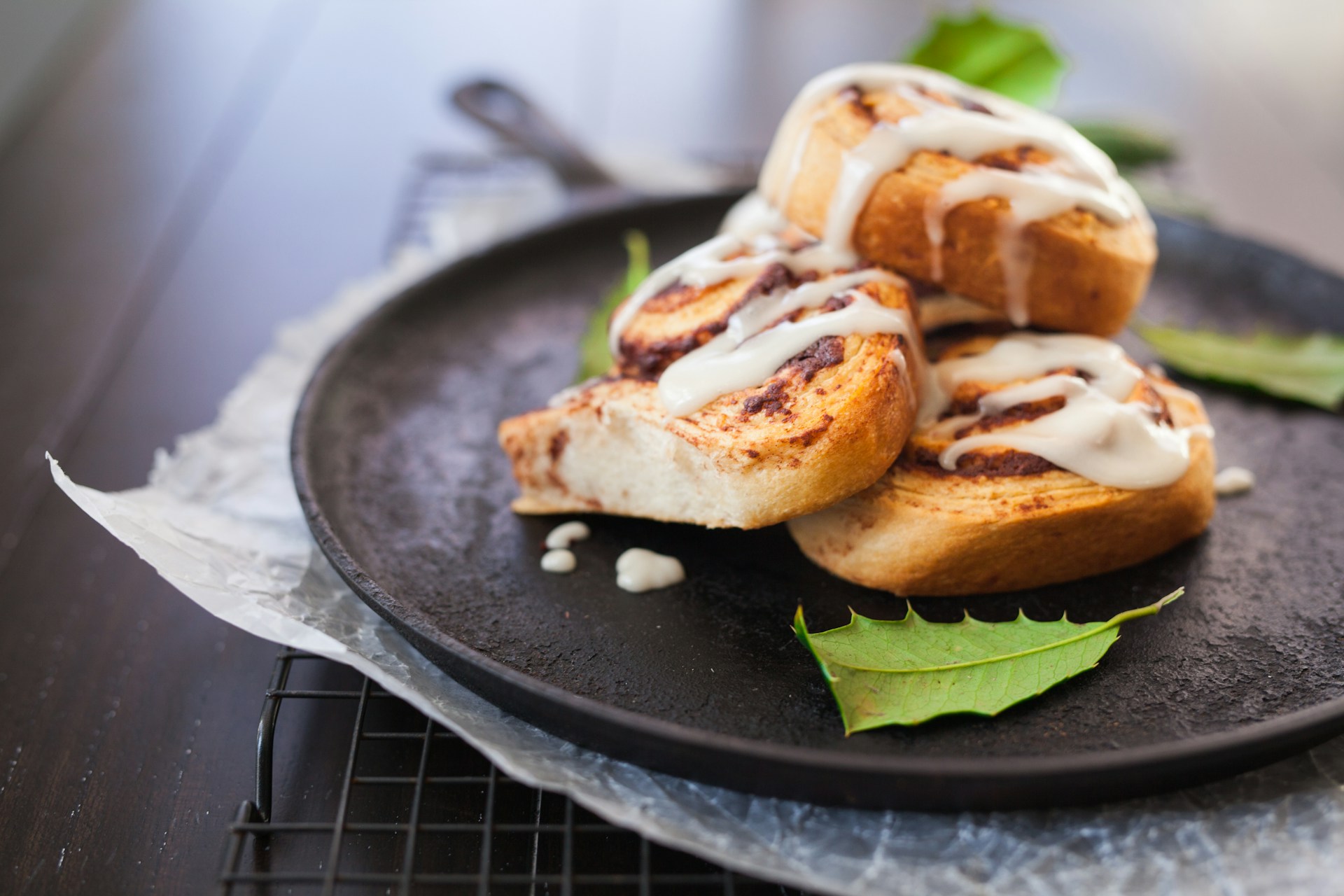 cinnamon buns on skillet